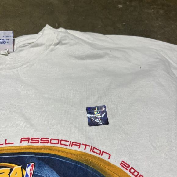 NOS Vintage 2001 Los Angeles Lakers NBA Champions Shirt - Picture 3 of 4